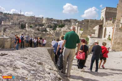 Sassi di Matera: Guided Walking Tour with Cave House/Church