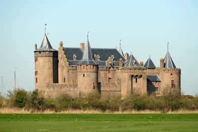 Koninklijke privétour : Paleis Het Loo en kasteel Muiderslot