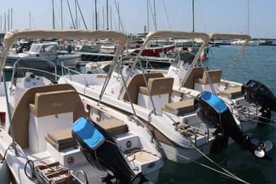 Salerno: Amalfi Coast Boat Rental (License not Required)