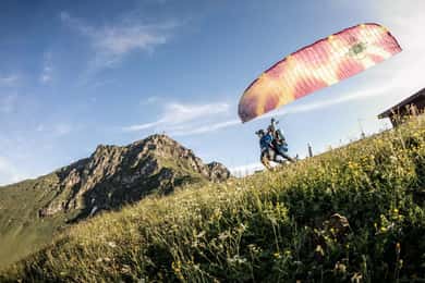 St. Johann in Tirol: Tandem-Gleitschirmfliegen