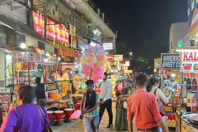 Agra: Food Market Night Tour by Tuk-Tuk