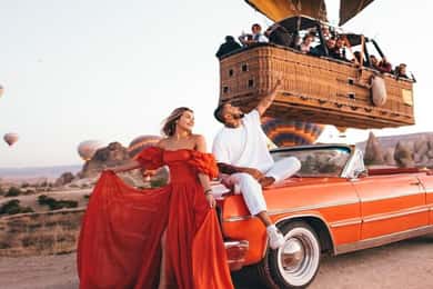 Passeio de carro clássico na Capadócia, sessão fotográfica e 1 vestido alugado