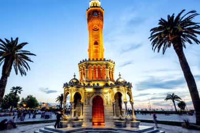 Från Cesme: Privat Izmir City & Agora-tur med lunch