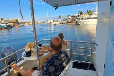 Mooloolaba: Seafood Lunch Cruise