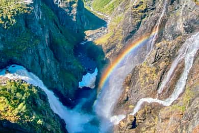 From Eidfjord: Vøringfossen Waterfall Nature Tour with Guide