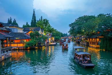 Shanghai : Visite privée de Shanghai et Zhujiajiao avec déjeuner