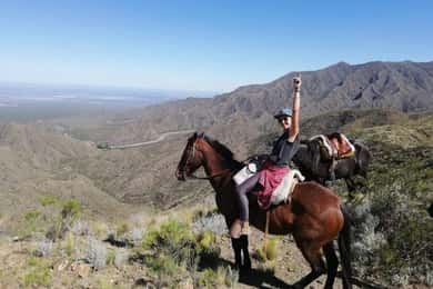Mendoza: Sunset Horse Back Riding in the Mountains and BBQ