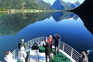 Voss: Geführte Fjord- und Gletschertour nach Fjærland