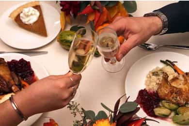 Newport Beach: Thanksgiving Buffé Brunch eller Middagskryssning