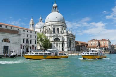 Venedig: Bootstransfer zum/vom Marco Polo Flughafen mit 3 Routen