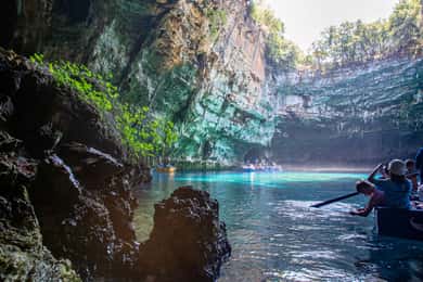 Kefalonia: Halbtagestour zum Melissanisee und zur Drogarati-Höhle