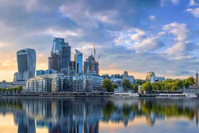 London - en kryssning Kryssning på Themsen från Westminster till Greenwich