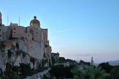 Cagliari: tour a piedi tra i vicoli di Castello