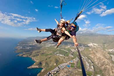 Costa Adeje: Tandem-paragliding-flyvning med afhentning