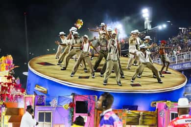 Rio-karnevalet 2026: Sambadrome Parade + Transfer