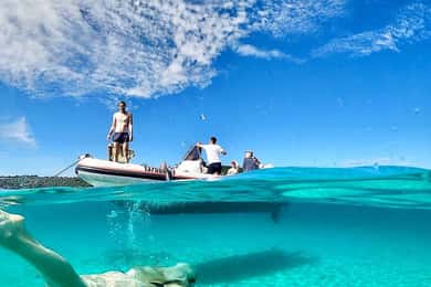 Fra Split: Halvdagstur til Trogir og speedbåd til Den Blå Lagune