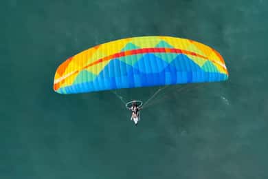 Paestum: Tandem Paragliding Flight over Greek Temples