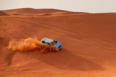 Dubai - Ökensafari Ökensafari, fyrhjuling, sandboarding, kameler och BBQ