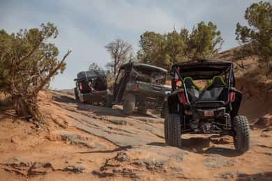 Moab: Self-Driven Guided Sunset UTV Tour to Fins N Things