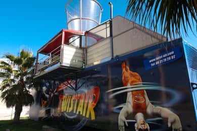 Montpellier: Free fall simulation for a Child : 2 flights