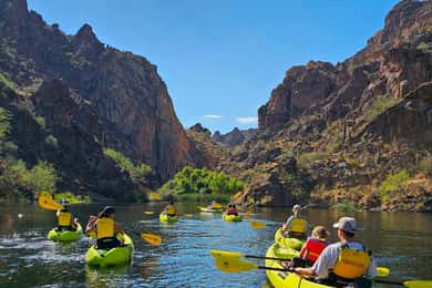 Saguaro Lake: Guided Kayaking Tour