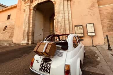 Cagliari | Aperitivo con tour della città a bordo di una fiat 500 d'epoca