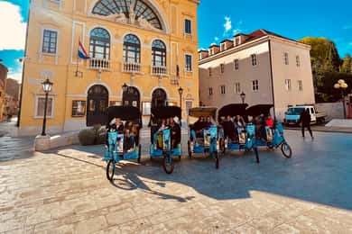 Split Tour in Private Electric Rickshaw