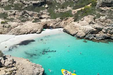 From Cala Figuera: Boat Tour to Cala Marmols & Caló de Moro