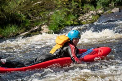 Llangollen: Bodyboating auf dem Fluss Dee
