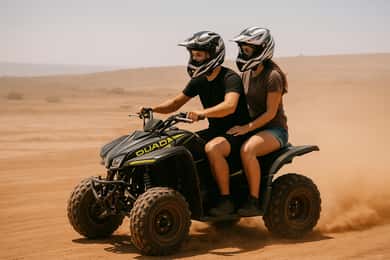 Marrakech : quad dans le désert d'Agafay avec dîner-spectacle et balade à dos de chameau