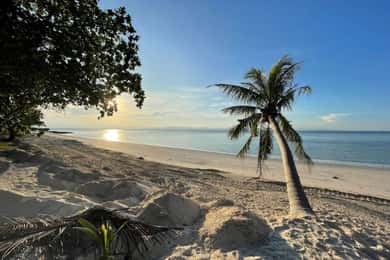 Bangkok: Rayong Islands Snorkeling Day Trip by Speedboat