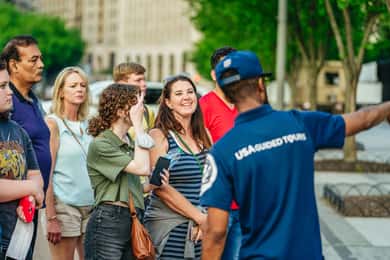 Washington DC: National Mall Night Bus Tour