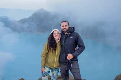 Banyuwangi/Bali: Ijen crater Bluefire & Sunrise Experience