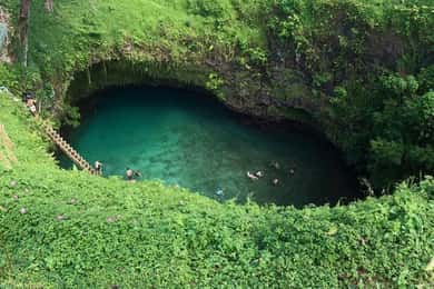 Apia: Full-Day Upolu Island Tour with Waterfalls and Beaches