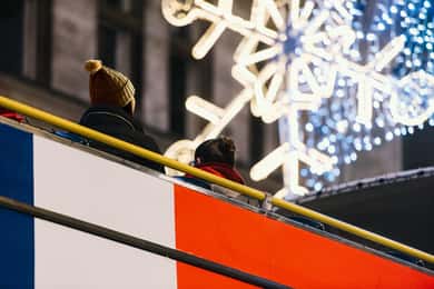 London: Tootbus Christmas Lights Tour incl walking tours