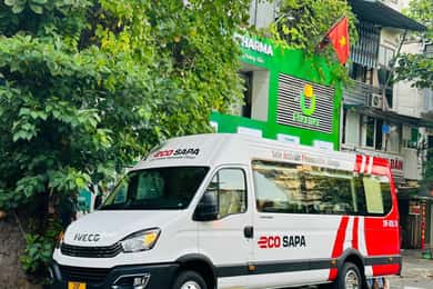 Hanoi: Transfer to/from Sapa by Luxury Limousine