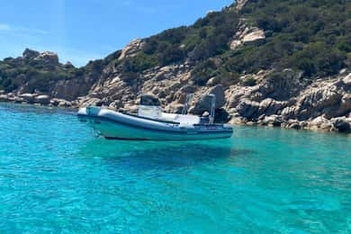 Ab Santa Teresa Gallura: Bootstour nach Korsika und Bonifacio