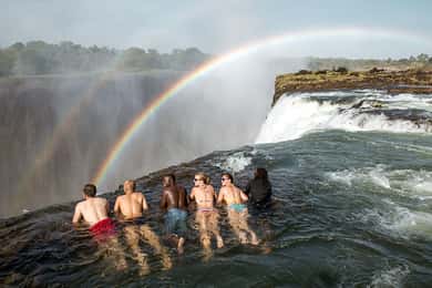 Desde las cataratas Victoria Excursión a la Isla Livingstone y la Piscina del Diablo
