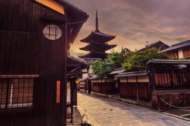 Kyoto: Gion Geisha District & Hidden Gems Tour