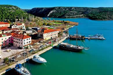 From Zadar: Krka National Park and Skradin Day Trip