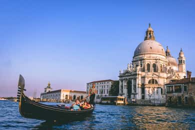 VENICE: Gondola Ride with Local Guide