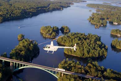 Thousand Islands: Helicopter Tour with Cider Mill and Lunch