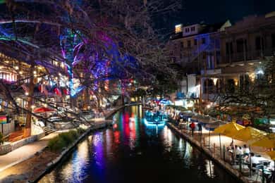 San Antonio Riverwalk Night Walking Tour with Tower