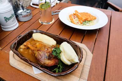 Brno : Visite culinaire dans les joyaux cachés (petits groupes)