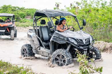 Dia cheio de emoção em Punta Cana: jet ski, buggies e aqua karts