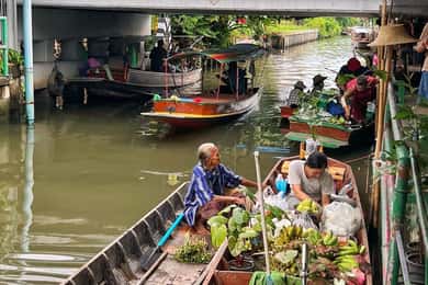 Tour privato di 3 ore del mercato galleggiante di Bangkok in barca piatta