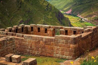 Tour Sacred Valley Moray Salt Mines Ollantaytambo pisac+food
