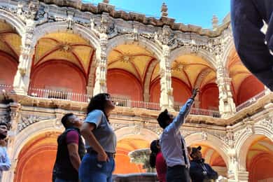 Tour a pie: Templos y Conventos (Zona Oeste)