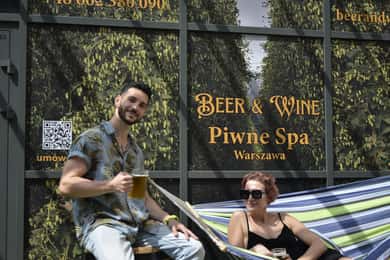 Varsóvia: Experiência de Banho de Cerveja (Sauna, Banho e Degustação)