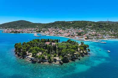 Zadar: Island Hopping Tour Swim and Snorkel with Drinks